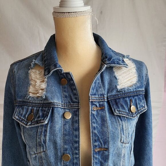 Fashion Nova Distressed Dark Wash Jean Jacket Size XS - Picture 4 of 10